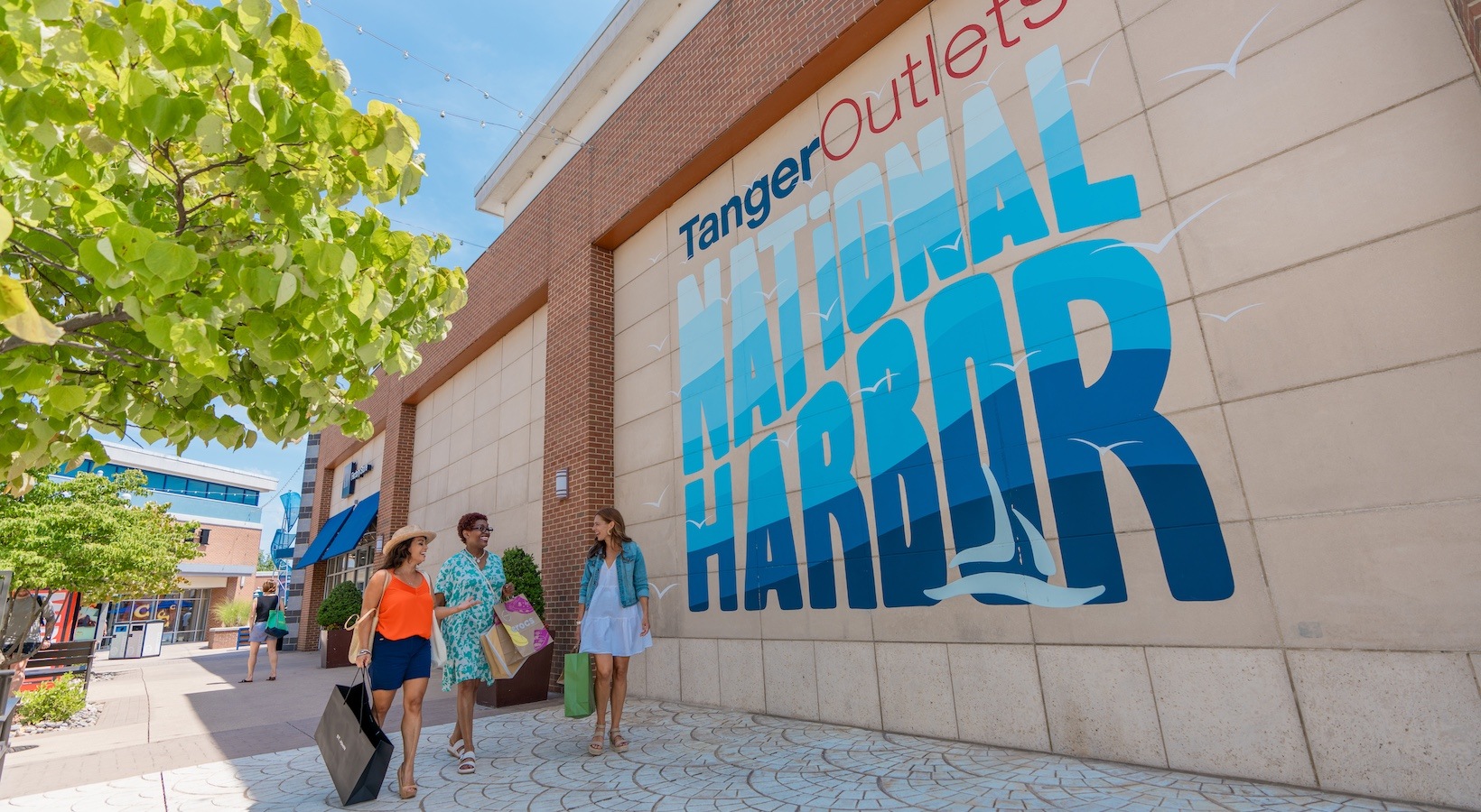 National Harbor Outlet Mall - Tanger Outlets